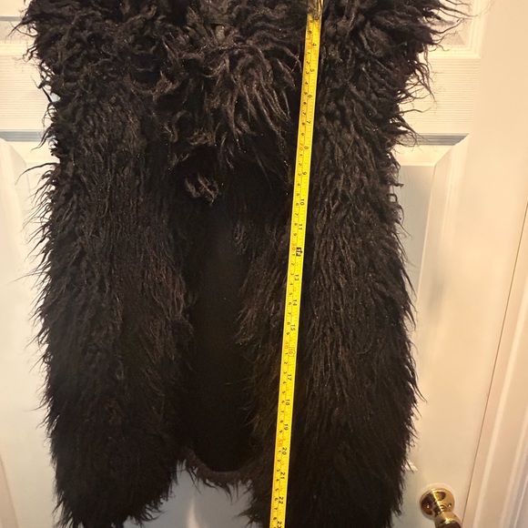 Steven Madden Faux Fur Black Vest - Picture 5 of 5